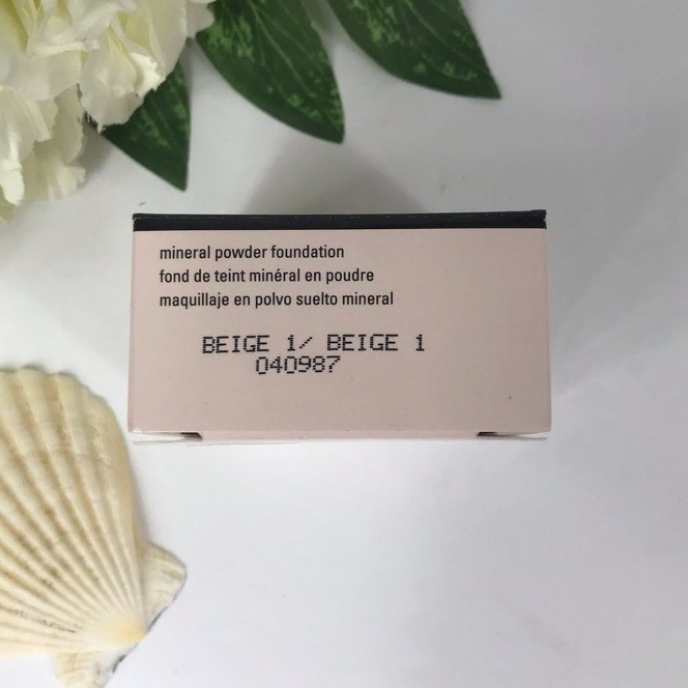 Mary Kay Mineral Powder Foundation, Beige 1 - Picture 6 of 10